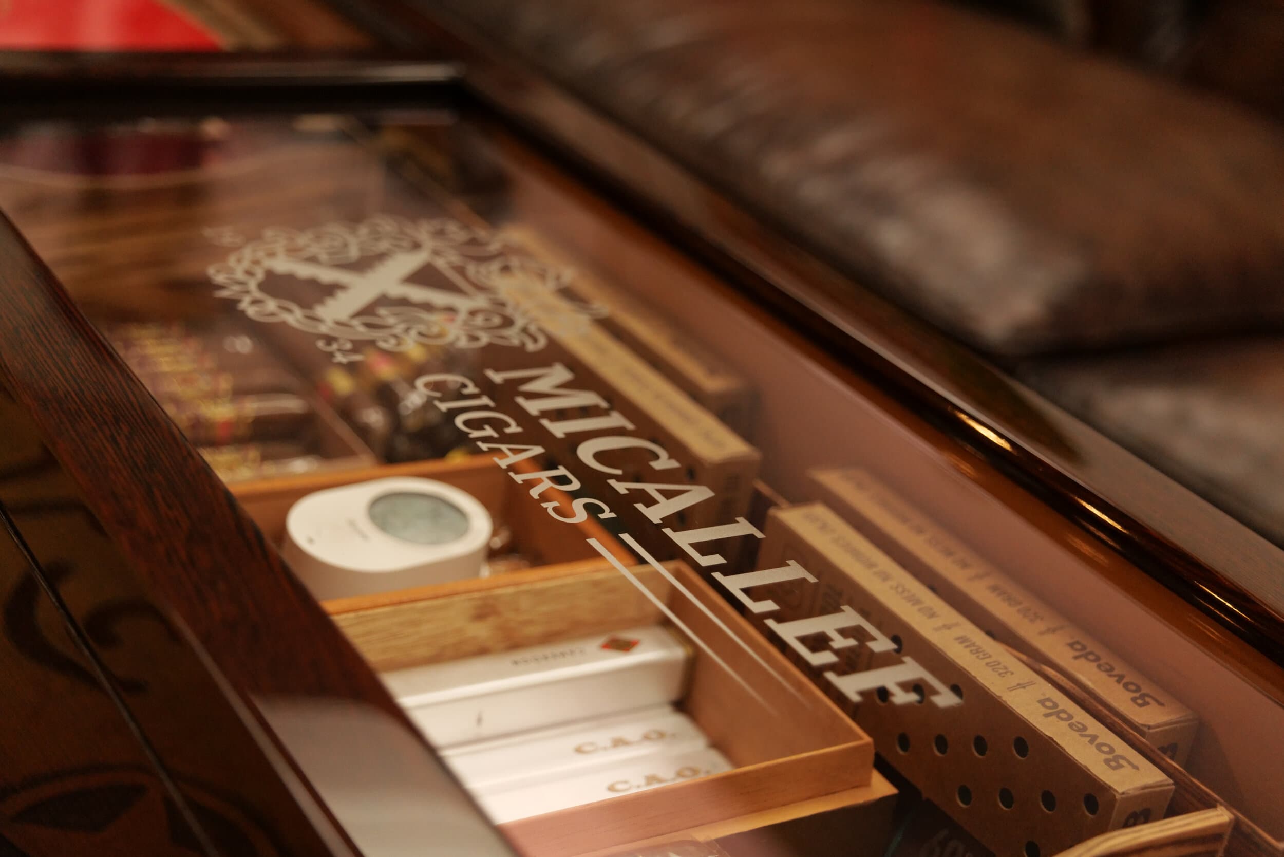 The Curator — Wenge Display Edition