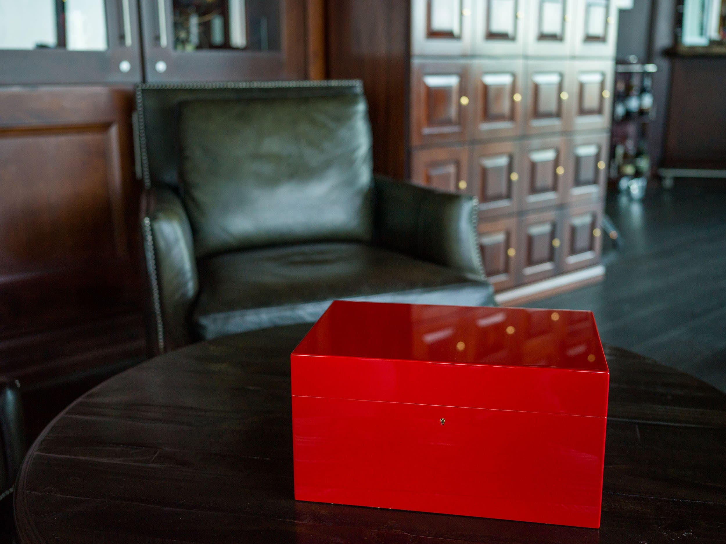 The Vermilion: precision art red gloss humidor