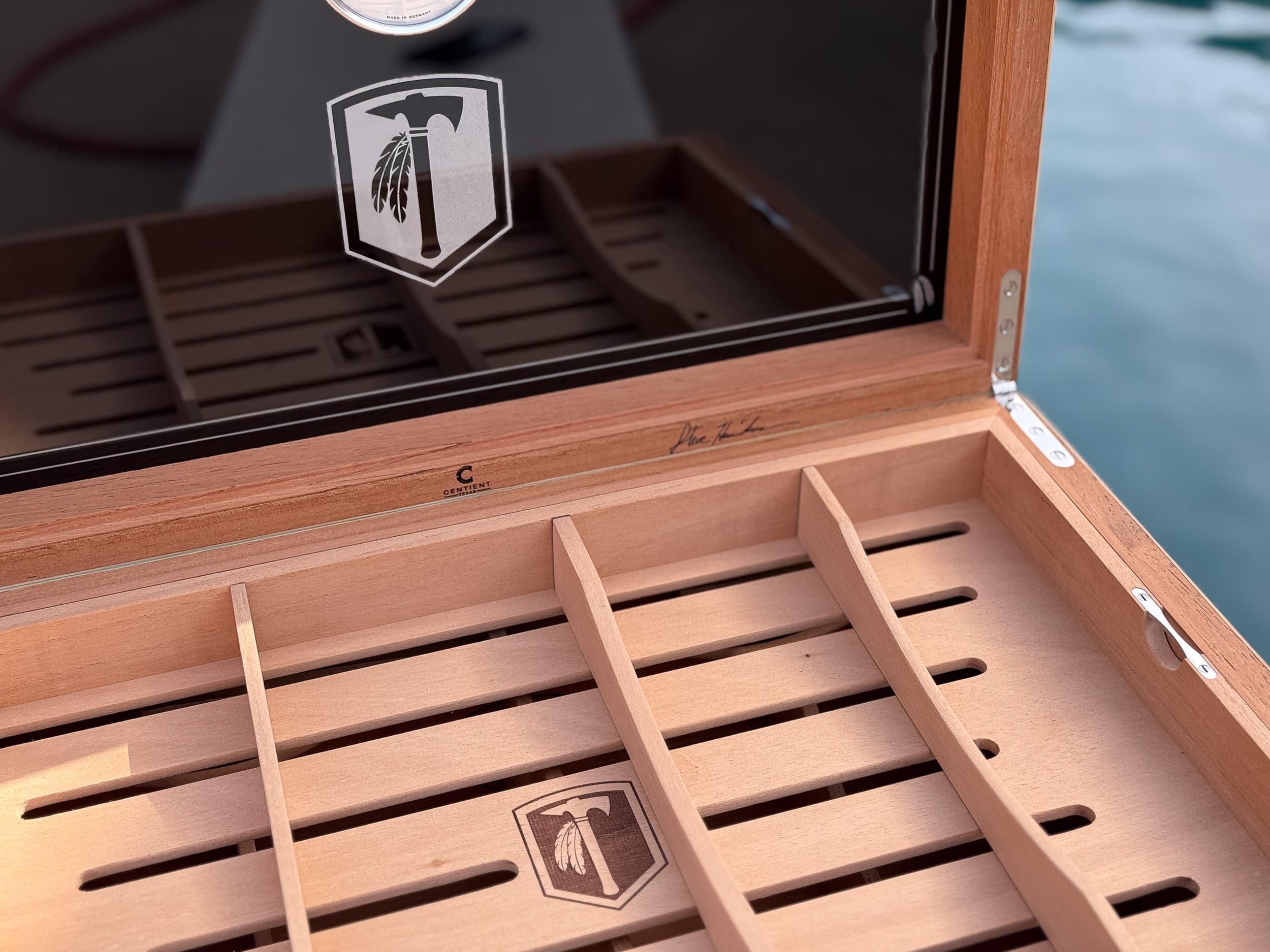 The Cypress — Blackline: centient luxury pecky cypress humidor tray close