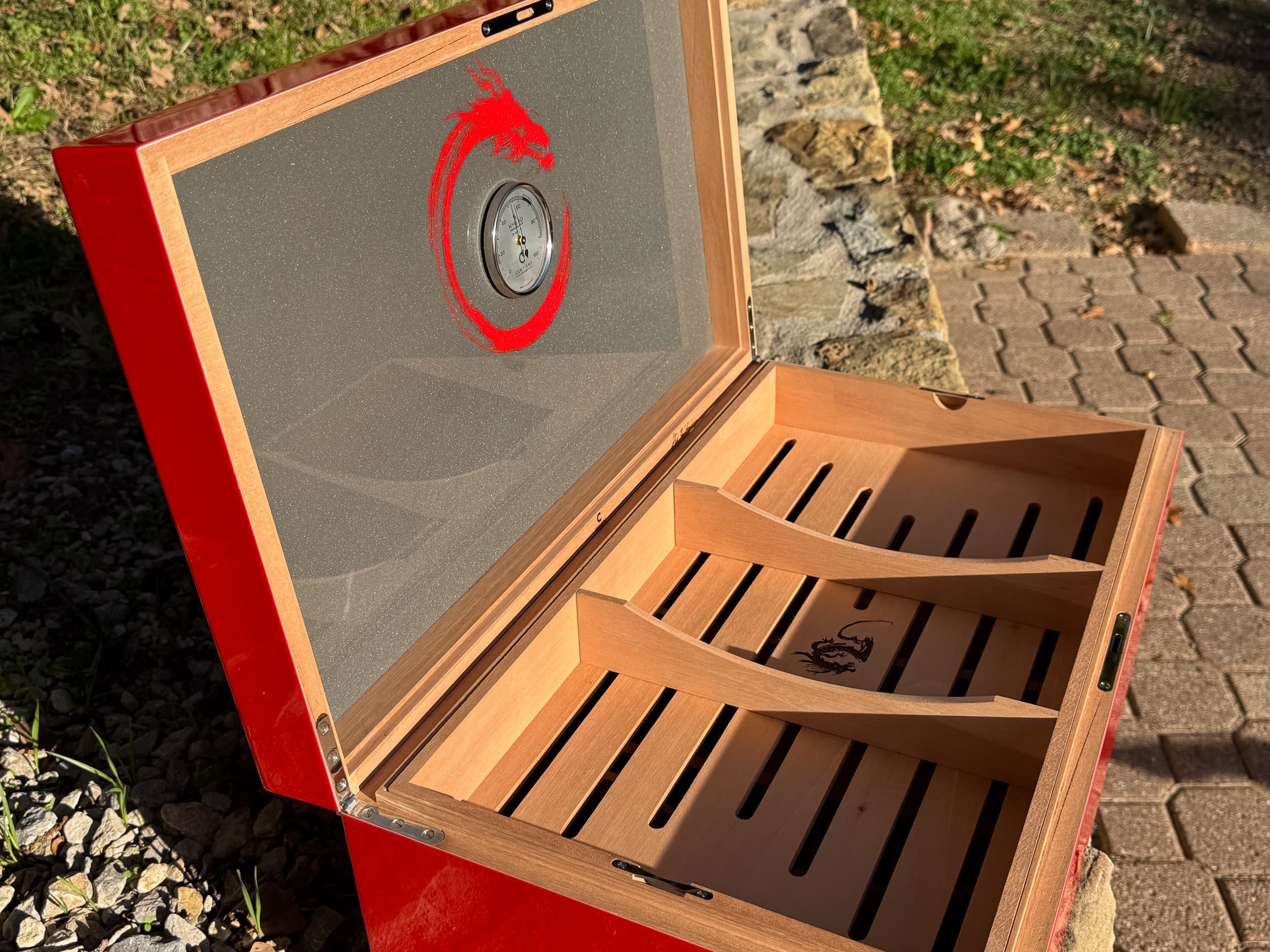 The Draconis: centient red dragon humidor open lid left