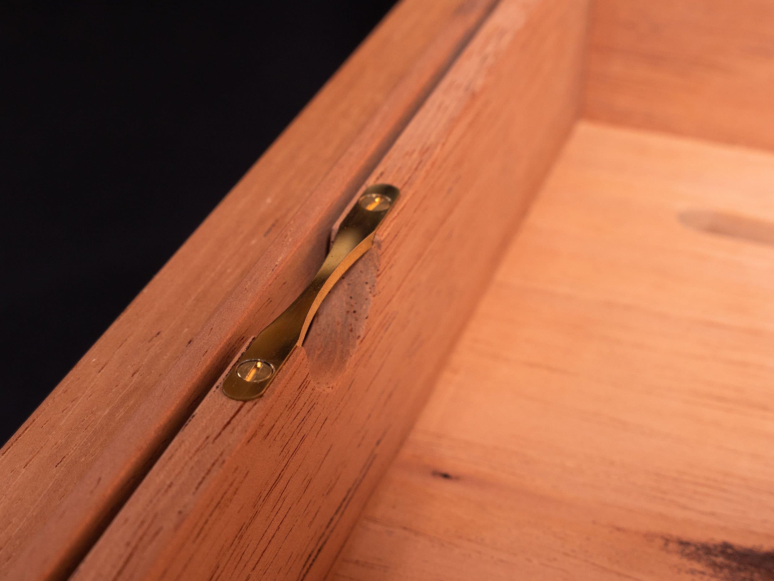 The Opaline: luxury tray handle heirloom humidor