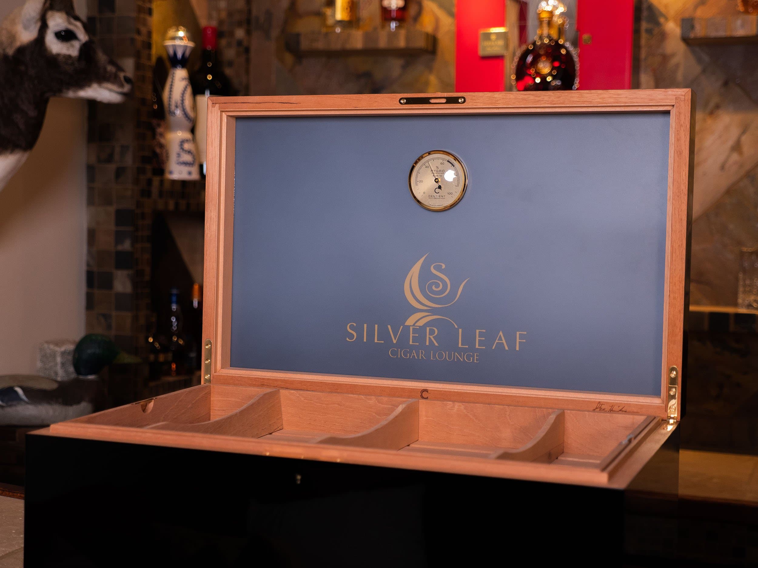The Umbra: precision black humidor brass hygrometer