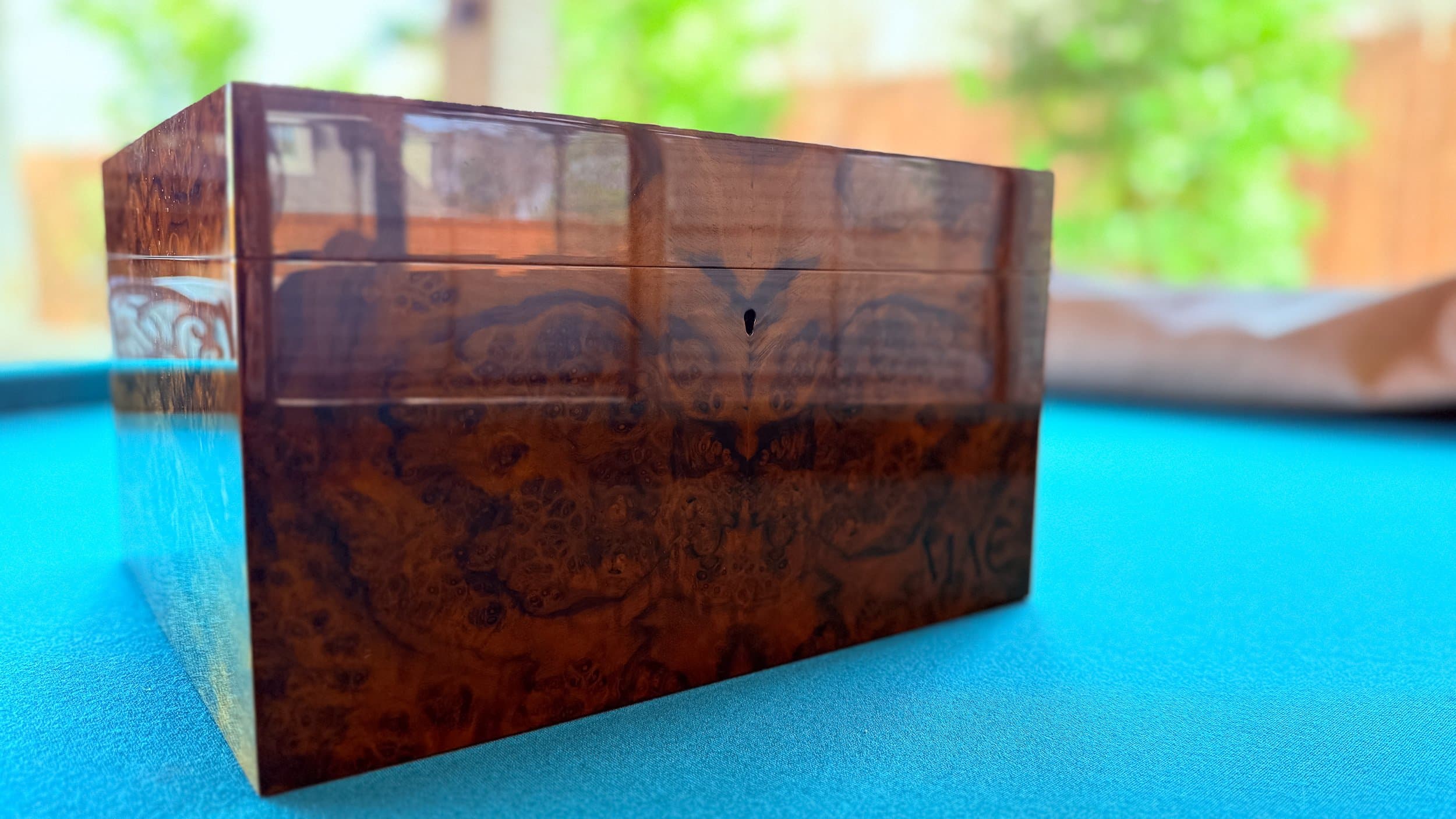 The Toro: centient luxury walnut burl humidor angle front