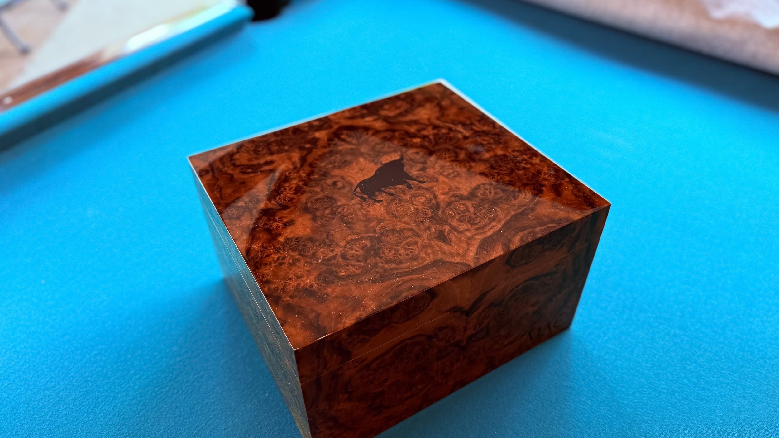 The Toro: centient luxury walnut burl humidor top view