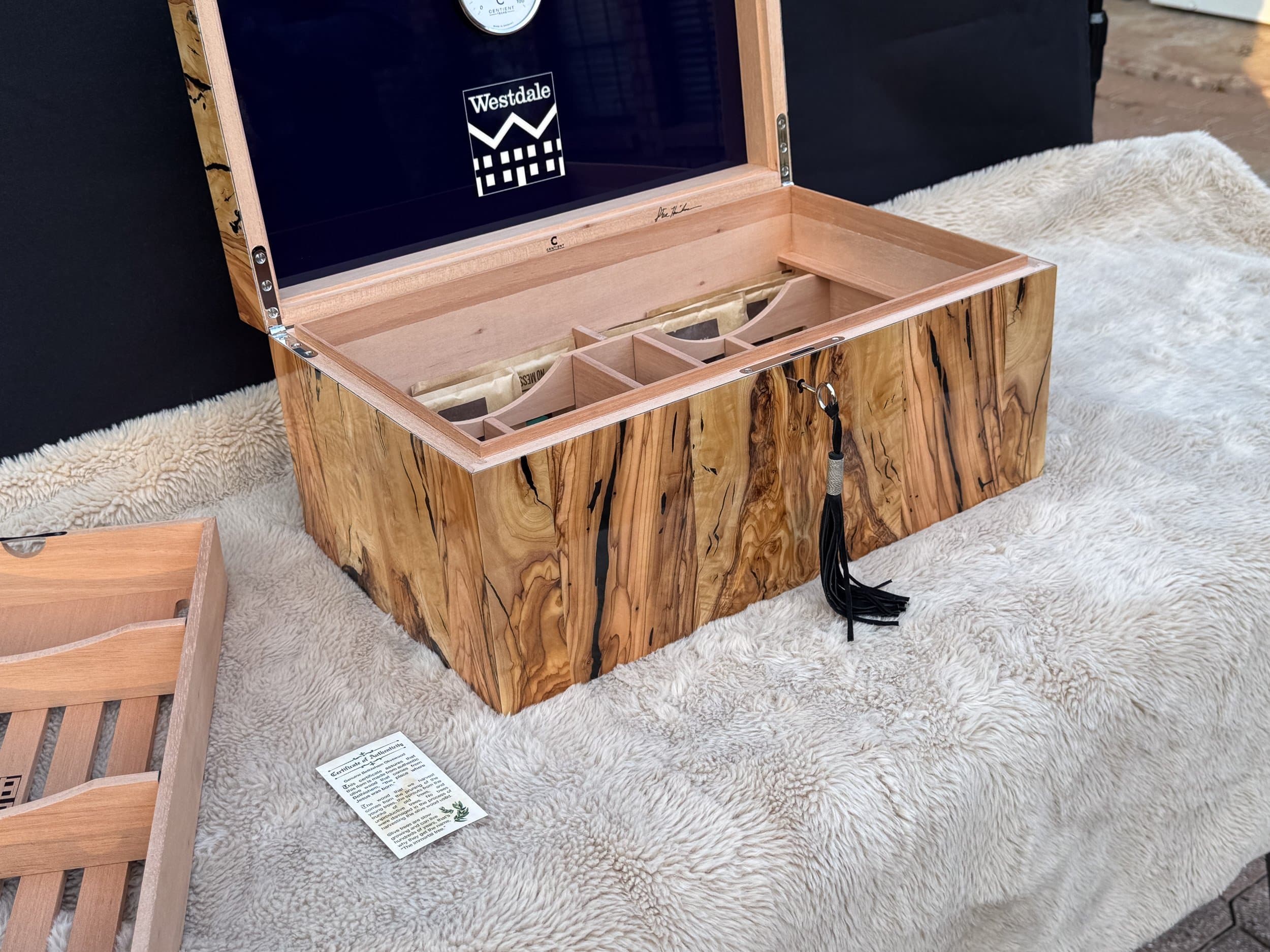 The Bethlehem: centient luxury bethlehem olivewood humidor tray removed authenticity