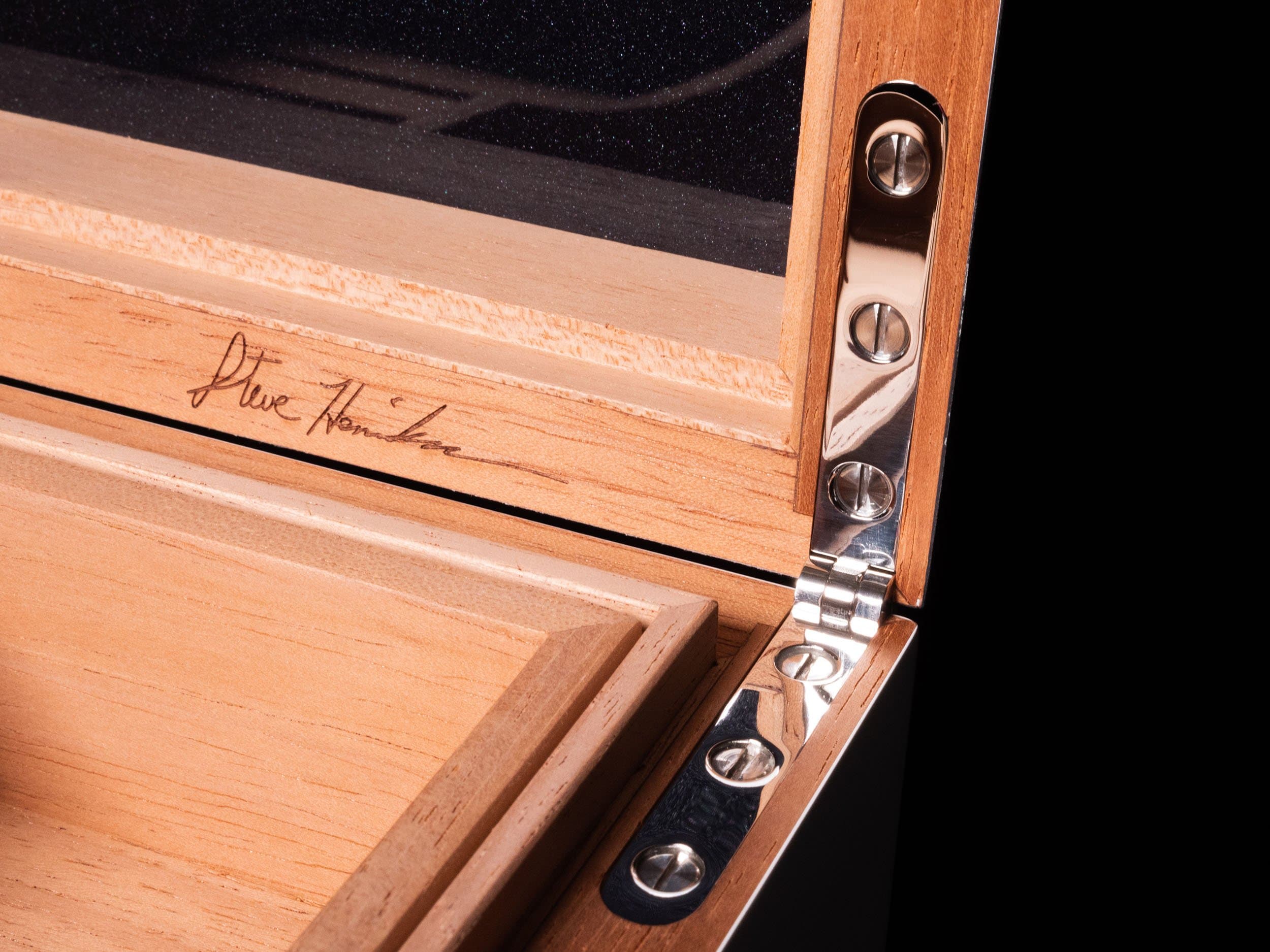 The Meridian: stainless steel luxury hinge humidor